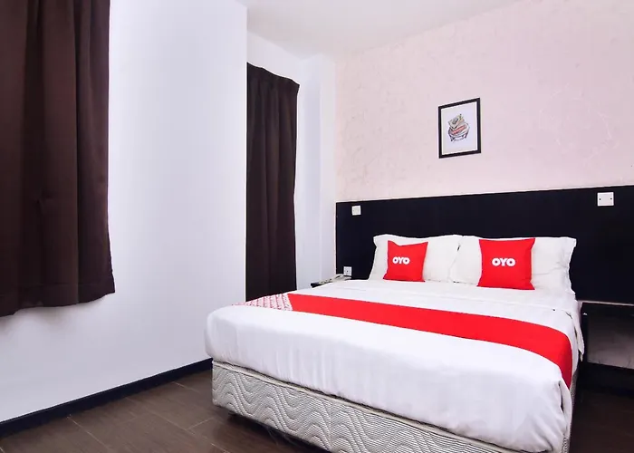 Super Oyo 43959 Astana Hotel